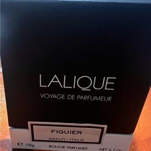 LALIQUE VOYAGE DE PARFUMER FIGUIER FIG TREE SCENTED CANDLE. 190g NWOT
